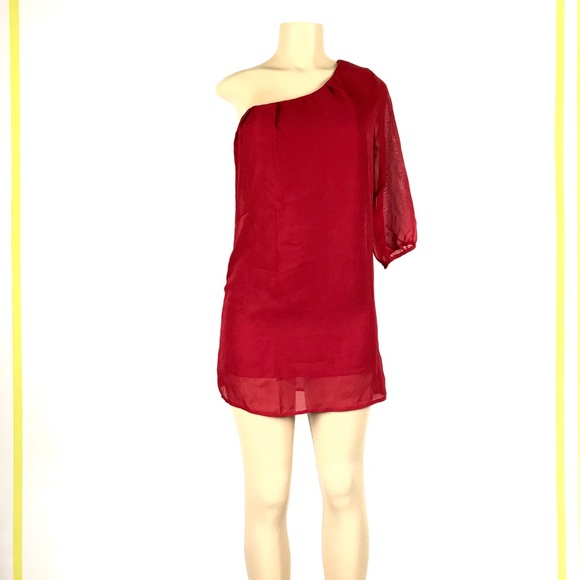 Tobi Dresses & Skirts - TOBI  One Shoulder Dress Size S   Red   081